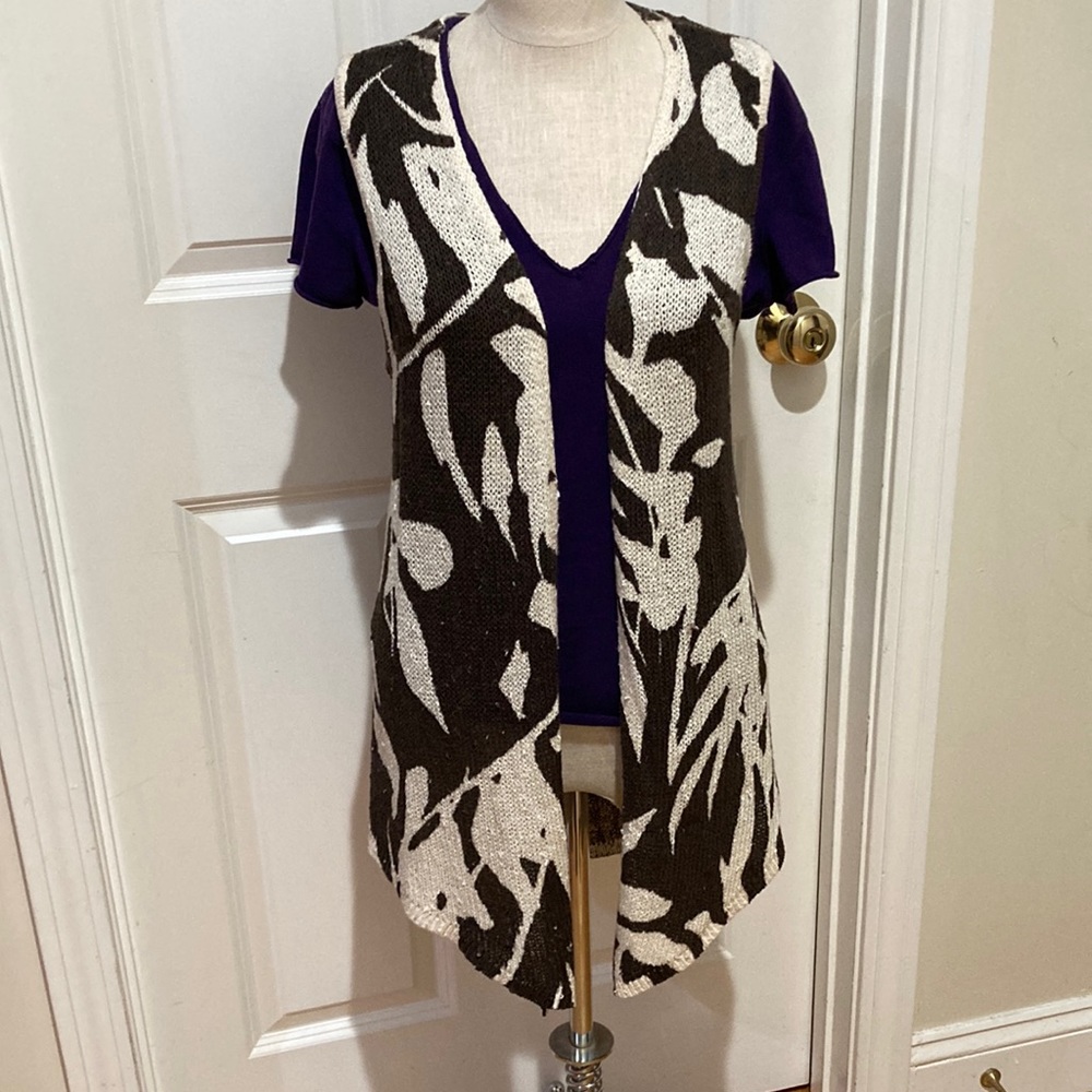 Vest/Cardigan Sleeveless Sweater Chico’s